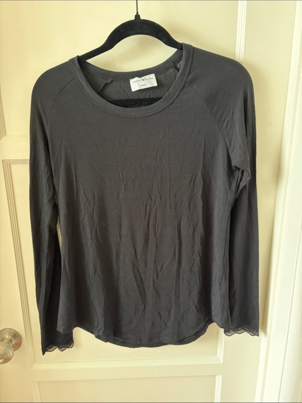Stripe & Stare Black Long-Sleeve Scoop Neck Tee